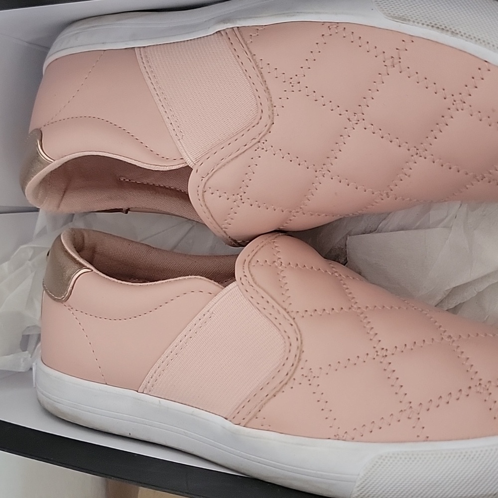 Slip on Sneakers - Picture 4 of 5